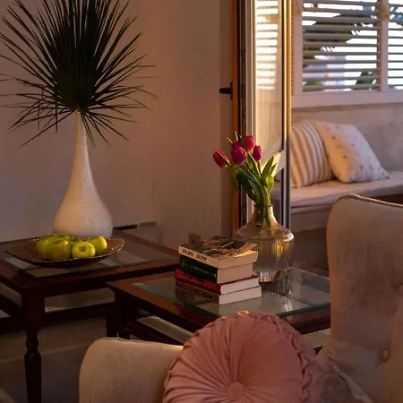 Beautiful Monarch 1 Villa *