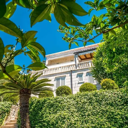 Beautiful Monarch 1 Villa *